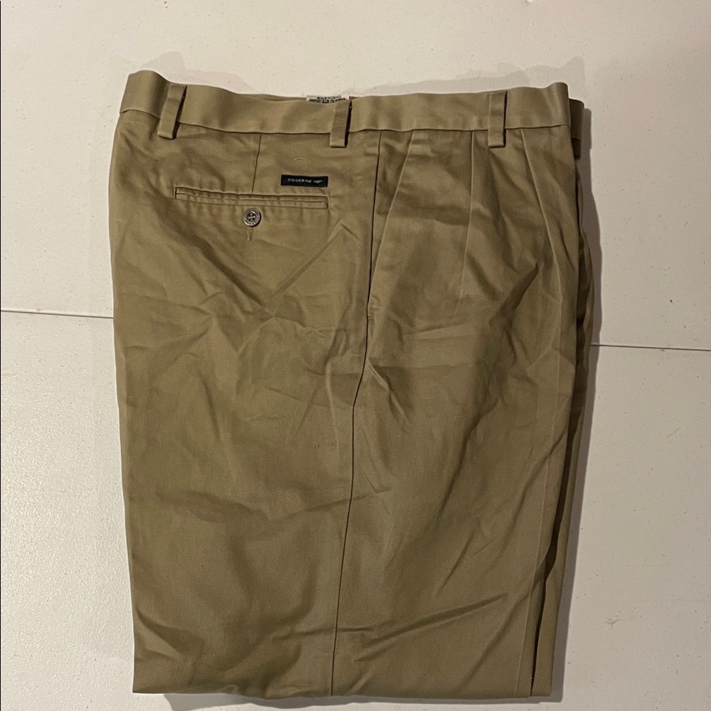 Dockers Tan Pleated Trousers